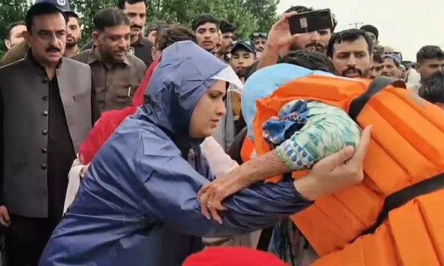 جلالپور پیر والا اور علی پور میں کشتیاں الٹ گئیں، بہاولنگر میں بچہ جاں بحق