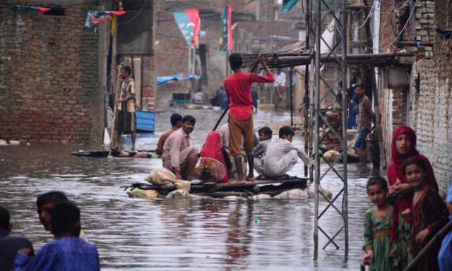 موسلادھار بارشوں سے ملک کے مختلف علاقوں میں طغیانی، لینڈ سلائیڈنگ اور سیلاب کا خطرہ
