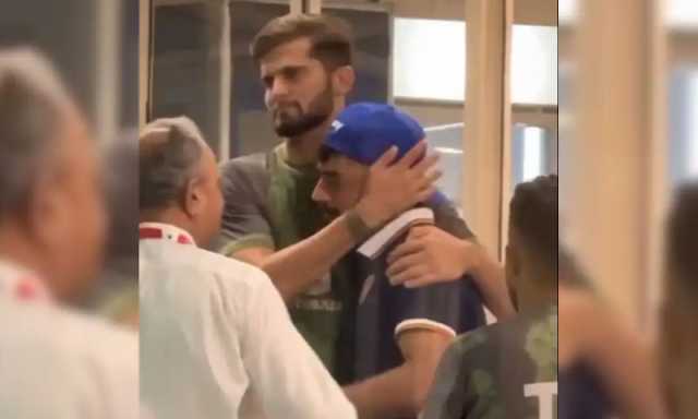 راشد خان کے بھائی کا انتقال، پاکستان کرکٹ ٹیم نے ٹی20 میچ کے بعد تعزیت اور دعا کی