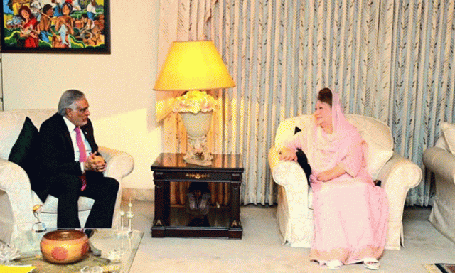 نائب وزیراعظم اسحاق ڈار کی سابق بنگالی وزیراعظم خالدہ ضیا سے ملاقات، باہمی دلچسپی کے امور پر گفتگو