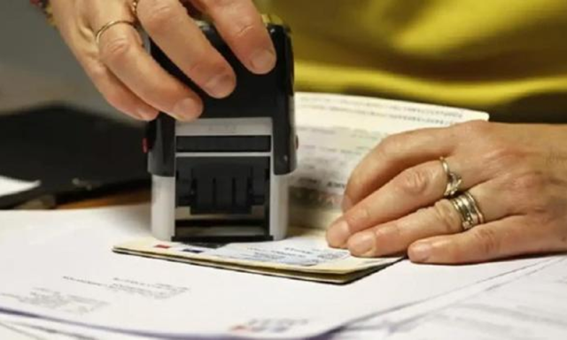 گریس کا ڈیجیٹل نومیڈ ویزا: پاکستانیوں کے لیے کیا خاص ہے؟