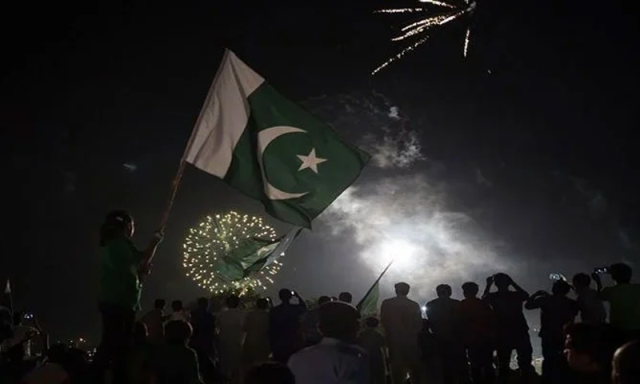 جشن آزادی: کراچی میں ہوائی فائرنگ سے جاں بحق اور زخمیوں کا ریکارڈ قائم