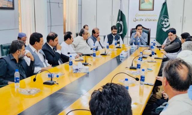 کوئٹہ: حکومت اور اپوزیشن کے درمیان مذاکرات کامیاب، سیاسی کشیدگی میں کمی کی امید