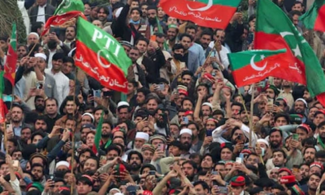 پی ٹی آئی کے پشاور جلسے میں بدانتظامی کی وجہ جاننے کے لیے فیکٹ فائنڈنگ کمیٹی قائم