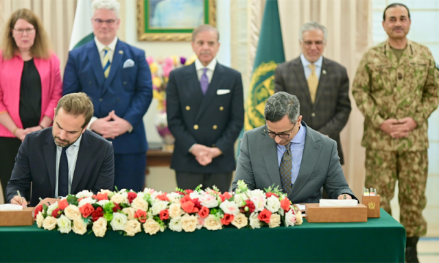قیمتی دھاتوں کی کان کنی کیلئے پاکستان اور امریکی کمپنیوں کے درمیان معاہد، 50 کروڑ ڈالر کی سرمایہ کاری کا اعلان