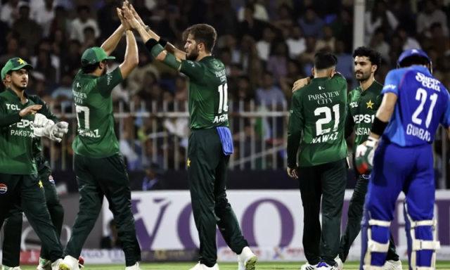 سہ ملکی سیریز، افغانستان کا پاکستان کے خلاف ٹاس جیت کر بیٹنگ کا فیصلہ