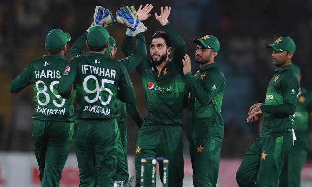 مسلسل ٹیم سے باہر رہنے کے بعد پاکستانی کھلاڑی نے ریٹائرمنٹ کا اعلان کردیا