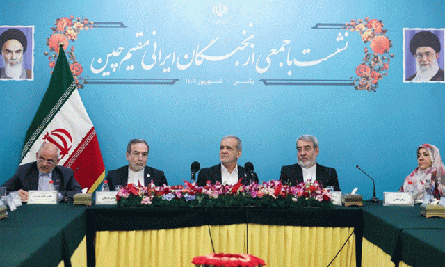 ایرانی صدر کا چین کے ساتھ معاہدوں پر عملی اقدامات کی ضرورت پر زور