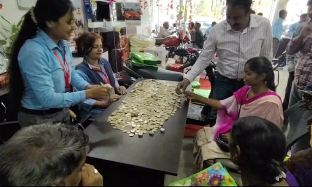 40 ہزار سکوں سے خریدی گئی اسکوٹی، باپ نے بیٹی کے خواب کو حقیقت بنا دیا