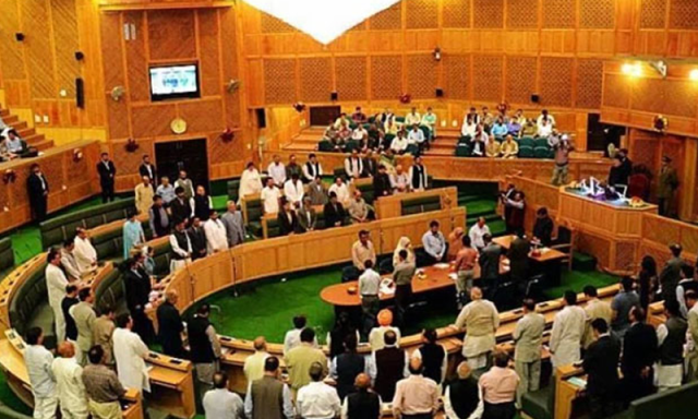 آزاد کشمیر میں حکومت کی تبدیلی کے وفاق پر کیا اثرات مرتب ہوں گے؟