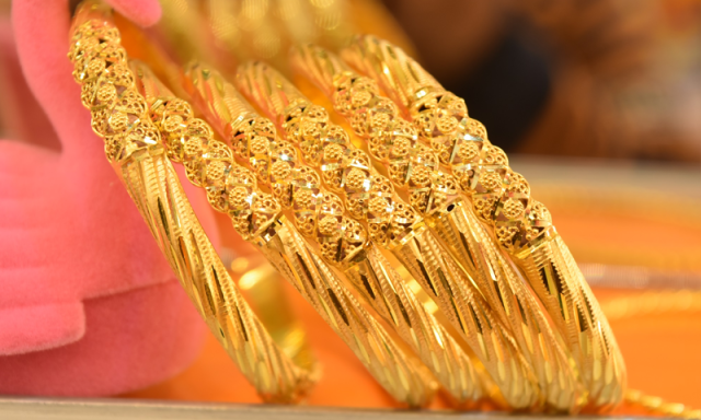 تاریخی ریکارڈ ٹوٹ گیا، سونا ایک بار پھر مہنگا