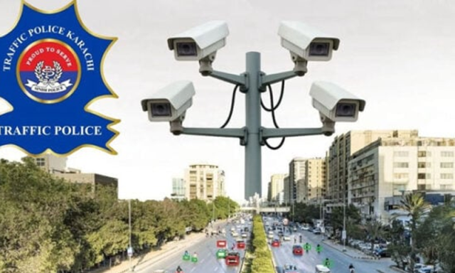 کراچی: ڈی آئی جی ٹریفک قانون کی خلاف ورزی پر ای چالان کی زد میں آگئے