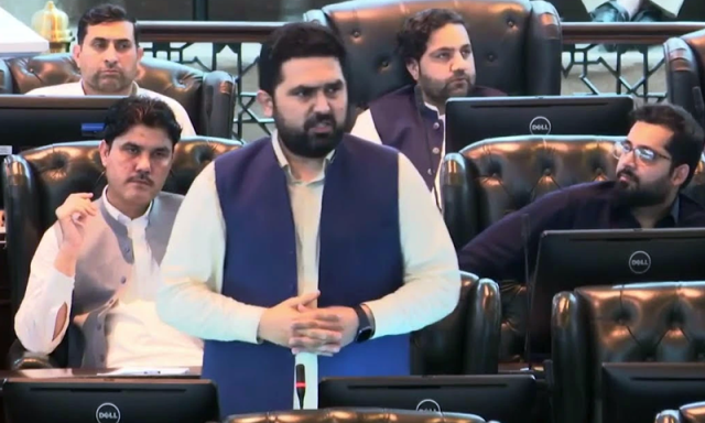 نئے وزیراعلیٰ کا انتخاب، خیبرپختونخوا اسمبلی کا اجلاس پیر کو طلب کرلیا گیا
