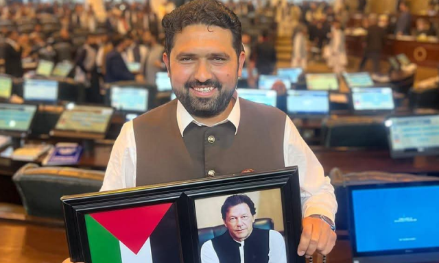 ’دہشتگرد تنظیموں سے تعلقات‘، سہیل آفریدی کی بطور وزیراعلیٰ نامزدگی پر ہنگامہ