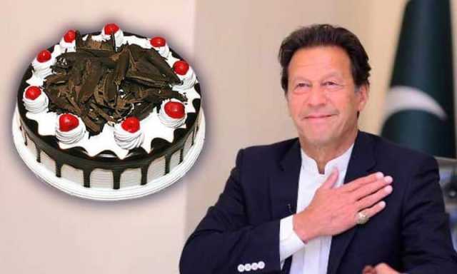 اڈیالہ جیل میں قید عمران خان 73 برس کے ہوگئے، ’تم جیو ہزاروں سال، ہر سال کے دن ہوں 10 ہزار‘