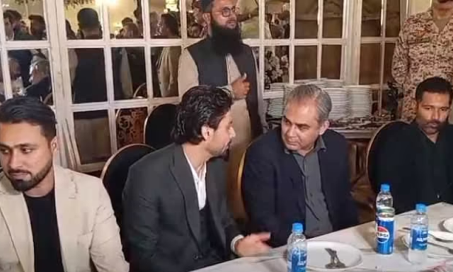 قومی کرکٹ ٹیم کے اسپنر ابرار احمد کا ولیمہ، محسن نقوی سمیت نامور کرکٹرز کی شرکت