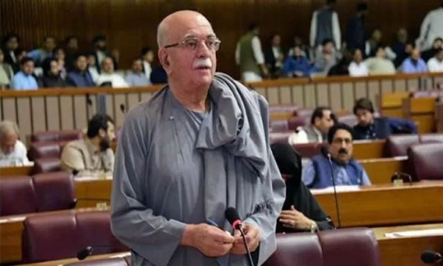 پی ٹی آئی اور جے یو آئی کا محمود اچکزئی کو اپوزیشن لیڈر قومی اسمبلی بنانے پر اتفاق