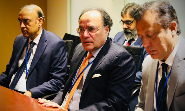 ’پاکستان میں براہ راست سرمایہ کاری کے مواقع پر غور کریں‘: وزیر خزانہ کی ابوظہبی کمرشل بینک کے وفد سے ملاقات
