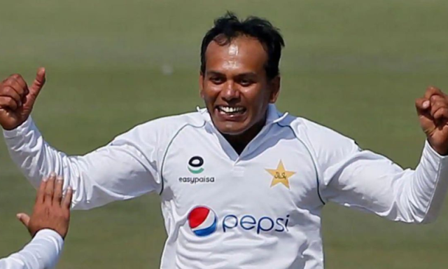 اسپنر نعمان علی کا نیا ریکارڈ، ’یہ کسی اور ملک میں ہوتے تو سر آنکھوں پر بٹھایا جاتا‘