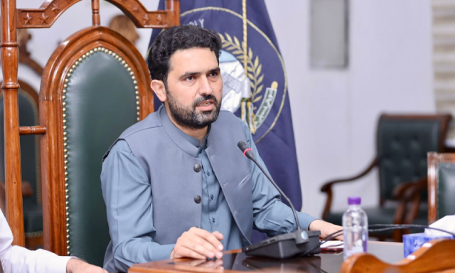 ‘اپنی گاڑیاں واپس لے لو’، وزیراعلیٰ سہیل آفریدی نے وفاق کو یہ پیغام کیوں دیا؟