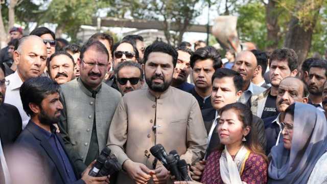 کور کمانڈر پشاور سے کیا گفتگو ہوئی؟ وزیراعلیٰ خیبرپختونخوا سہیل آفریدی نے تفصیل بتادی