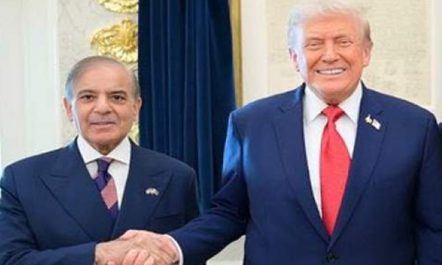 وزیراعظم شہباز شریف کی غزہ امن سربراہ اجلاس میں صدر ٹرمپ سے ملاقات