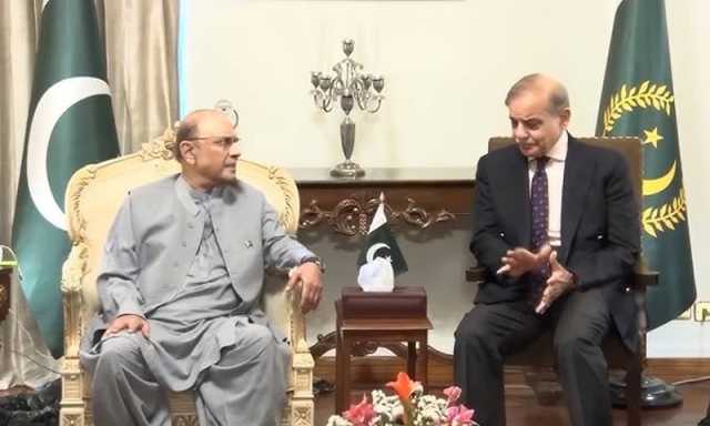 صدر آصف زرداری اور وزیراعظم شہباز شریف کی ملاقات، آزاد کشمیر میں ان ہاؤس تبدیلی پر مشاورت