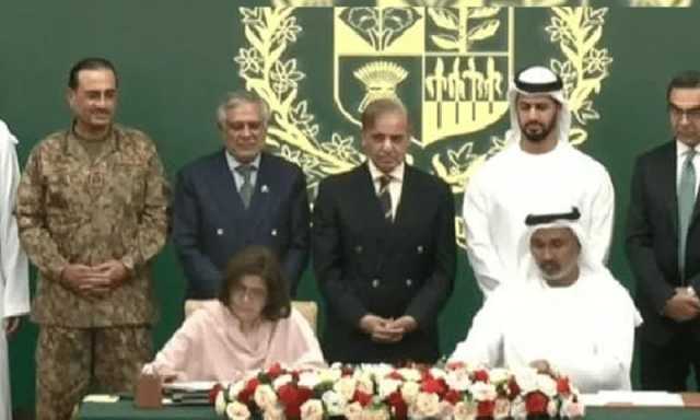 فرسٹ وویمن بینک کی نجکاری کا معاہدہ، وزیراعظم شہباز شریف اور فیلڈ مارشل عاصم منیر کی شرکت