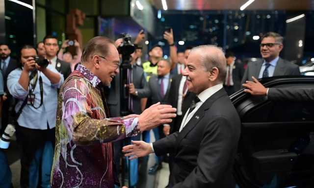 وزیرِاعظم شہباز شریف سے ملائیشیا کے ہم منصب انور ابراہیم کا ٹیلیفونک رابطہ، پاک افغان کشیدگی پر گفتگو