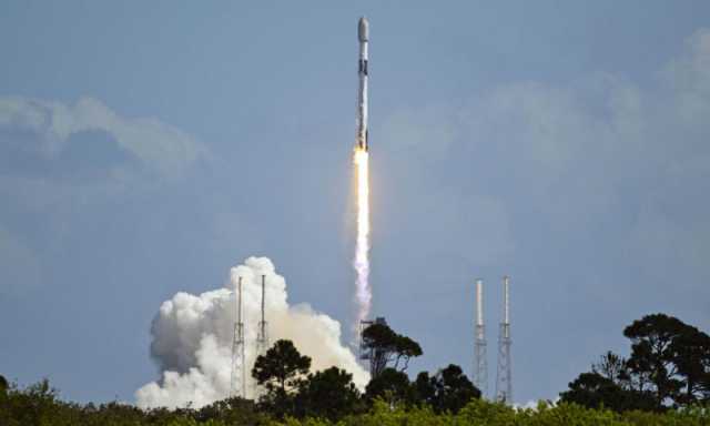 اسپیس ایکس کا ایک اور کامیاب مشن، 29 اسٹار لنک سیٹلائٹس خلا میں روانہ