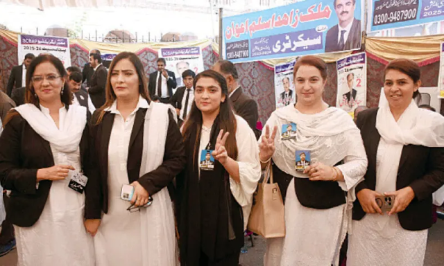 سپریم کورٹ بار کے انتخابات میں انڈیپینڈنٹ گروپ کی کامیابی پر رانا مشہود کی جانب سے تقریب کا اہتمام