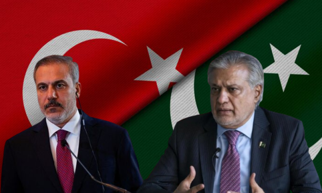 ترک وزیرِ خارجہ کا اسحاق ڈار سے رابطہ، غزہ میں امن کے اقدامات پر تبادلہ خیال