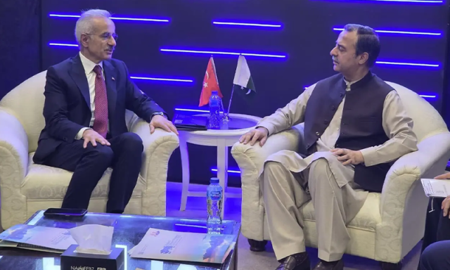 پاکستان اور ترکیہ کا بحری شعبے میں مشترکہ سرمایہ کاری پر اتفاق