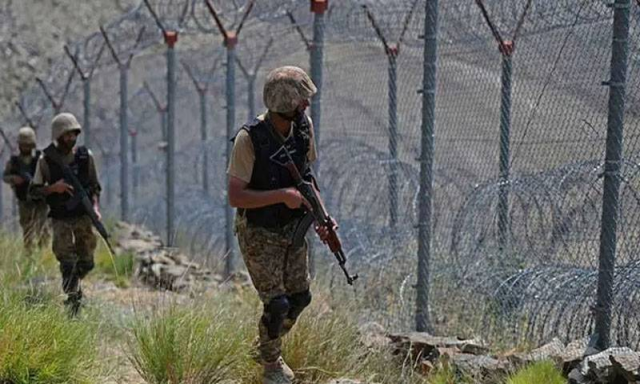 افغانستان سے اٹھنے والی دہشتگردی کے خاتمے تک چین سے نہیں بیٹھیں گے: پاک فوج