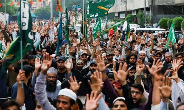 اقصیٰ مارچ: ٹی ایل پی کے کارکنان کے خلاف پولیس نے کریک ڈاؤن کیوں کیا؟