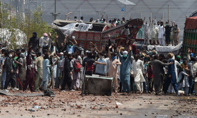 احتجاج میں پرتشدد واقعات، ’ٹی ایل پی کو فوری کالعدم قرار دیا جائے‘