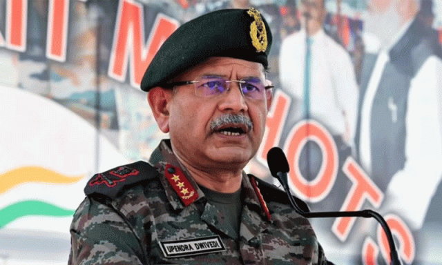 آئندہ جنگ میں ضبط کا مظاہرہ نہیں کیا جائے گا، بھارتی آرمی چیف کی پاکستان کو دھمکی