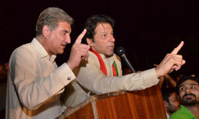 ’عمران خان سے پہلے جیل سے باہر آیا تو اپنے ہی لوگ کھا جائیں گے’، شاہ محمود قریشی جیل میں کیا سوچ رہے ہیں؟
