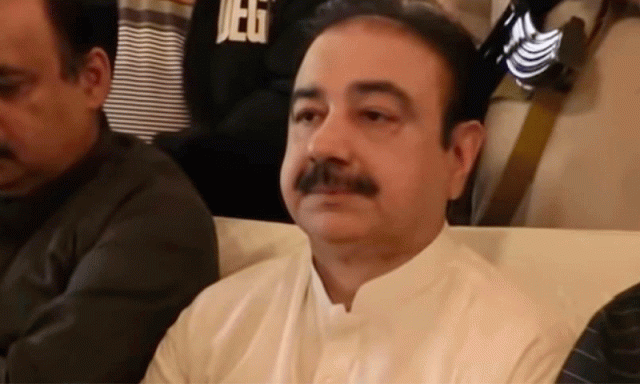 دبئی سے گرفتار گینگسٹر طیفی بٹ لاہور پولیس کی حراست میں مبینہ طور پر ساتھیوں کی فائرنگ سے ہلاک