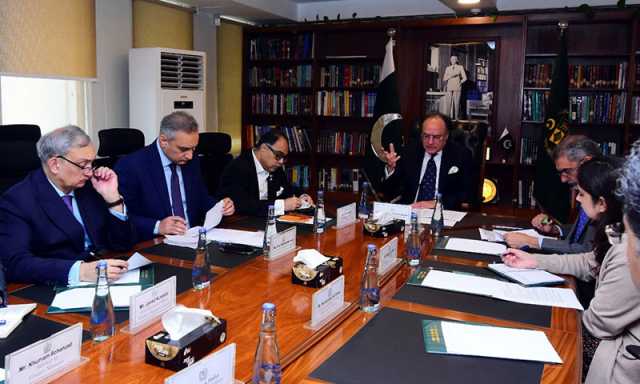 پاکستان کی سرمایہ کاری مارکیٹس کو جدید اور شفاف بنانے کے لیے سی ایم ڈی سی کا پہلا اجلاس