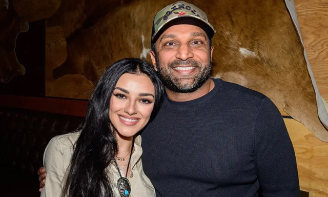 ایف بی آئی چیف کی گرل فرینڈ کا پوڈکاسٹر کیخلاف ہتکِ عزت کا مقدمہ