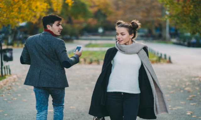 کونسی غذائیں جسم کی خوشبو کو پرکشش بناتی ہیں؟