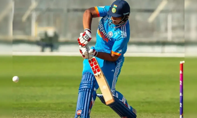 ایشیا کپ رائزنگ اسٹارز ٹورنامنٹ: بھارتی کھلاڑی نے 32 گیندوں پر سینچری بنا ڈالی