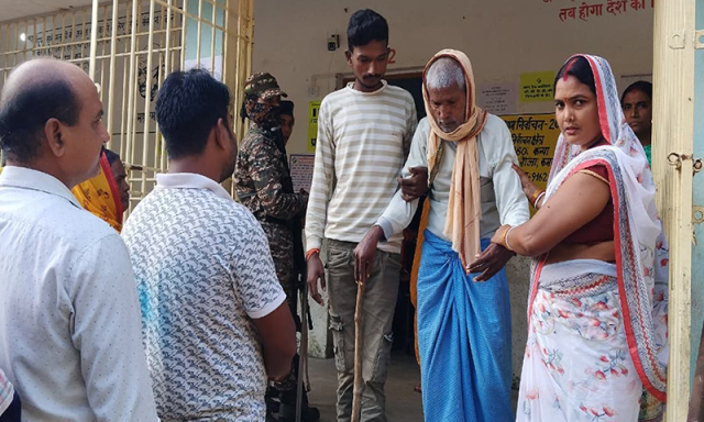 بھارتی ریاست بہار میں اسمبلی انتخابات کا آغاز، پہلے مرحلے میں 28 فیصد ووٹنگ مکمل