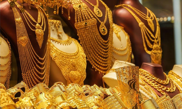 سونا مزید مہنگا، نئی قیمت کیا ہو گئی؟