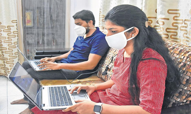 دہلی: آلودگی میں اضافے پر ’ورک فرام ہوم‘ کی ہدایت جاری، دفتروں میں اسٹاف محدود