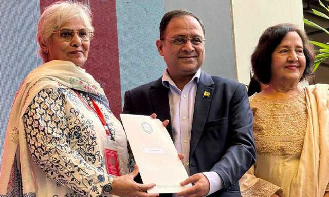 2025 کا ’بہترین اردو ادیب‘ ایوارڈ پروفیسر ڈاکٹر نجیبہ عارف کے نام