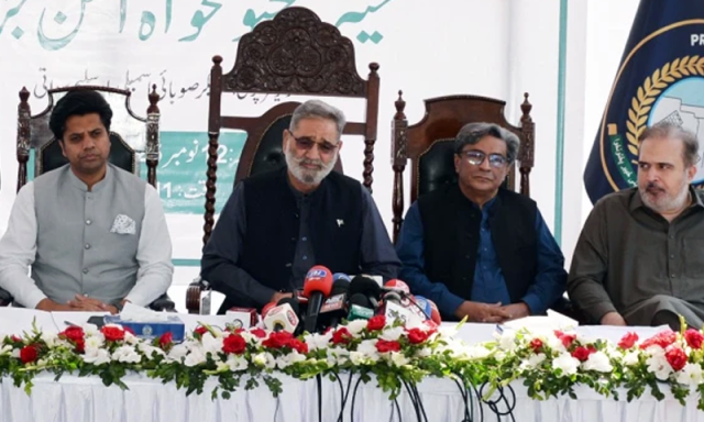 عسکری کارروائی کی اجازت نہیں دیں گے: خیبرپختونخوا حکومت نے امن جرگہ بلانے کا اعلان کردیا