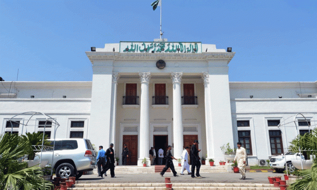 خیبرپختونخوا میں گورنر راج لگے گا کہ نہیں؟