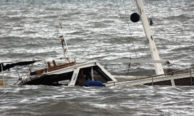 کراچی، سمندر میں 2 کشتیوں میں تصادم، خاتون جاں بحق، متعدد افراد زخمی